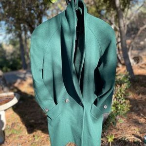 Vintage Forest green double breasted middle length excellent condition